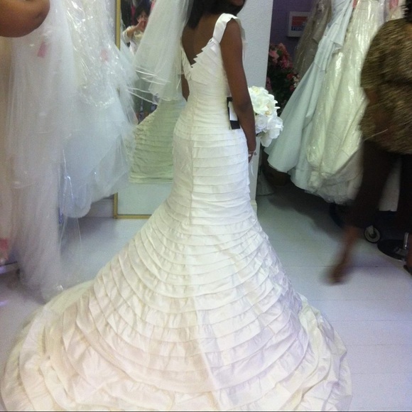 Wedding gown BeBe layered silk taffeta size 6 NWT - Picture 6 of 8